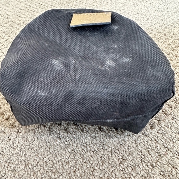 Authentic Y2K Vintage Gucci Brown Logo & Heart Gold Charm Zippered Makeup Bag - Picture 11 of 17